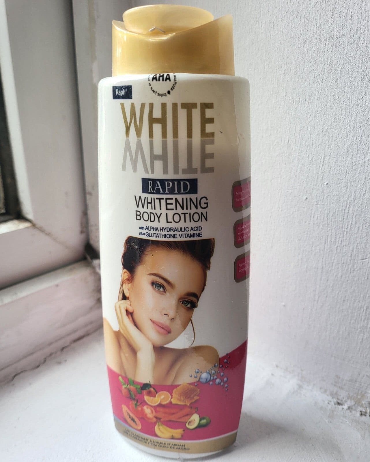 White Rapid Body Lotion Cosmetic Body Lotion 220ml